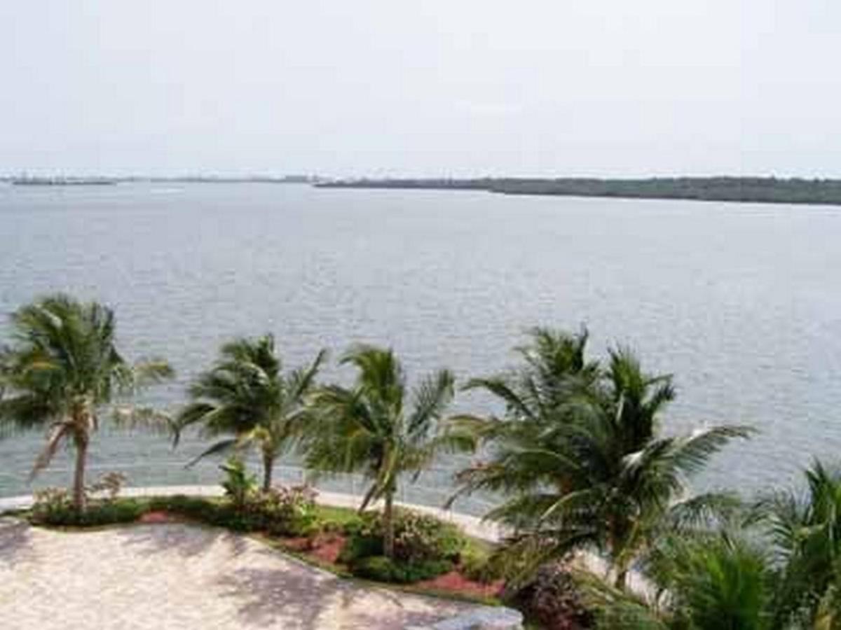 Boca Ciega Resort By Travel Resort Services 圣彼得堡 外观 照片