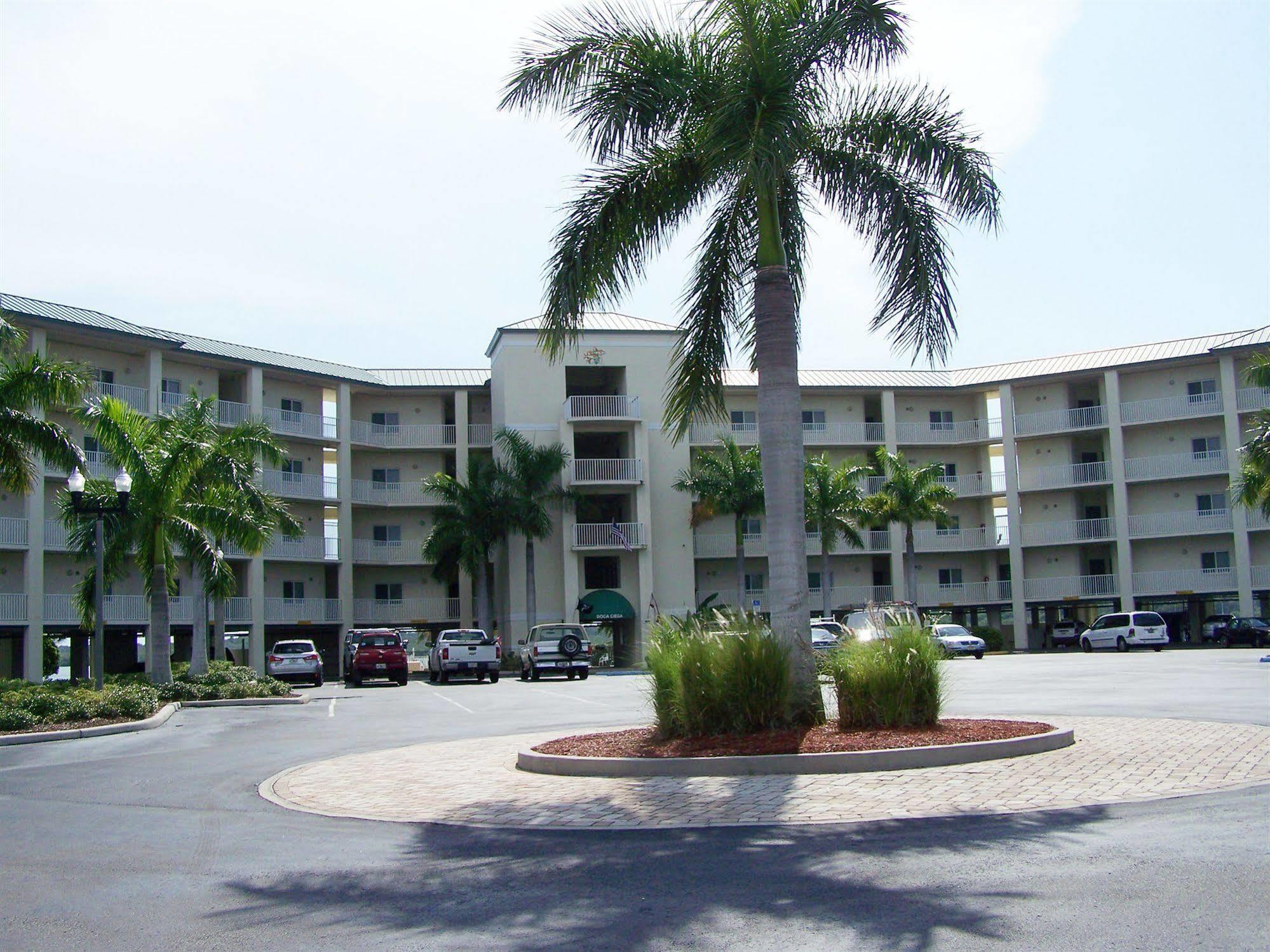 Boca Ciega Resort By Travel Resort Services 圣彼得堡 外观 照片
