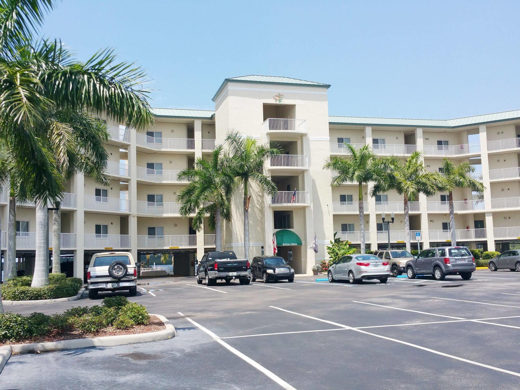 Boca Ciega Resort By Travel Resort Services 圣彼得堡 外观 照片